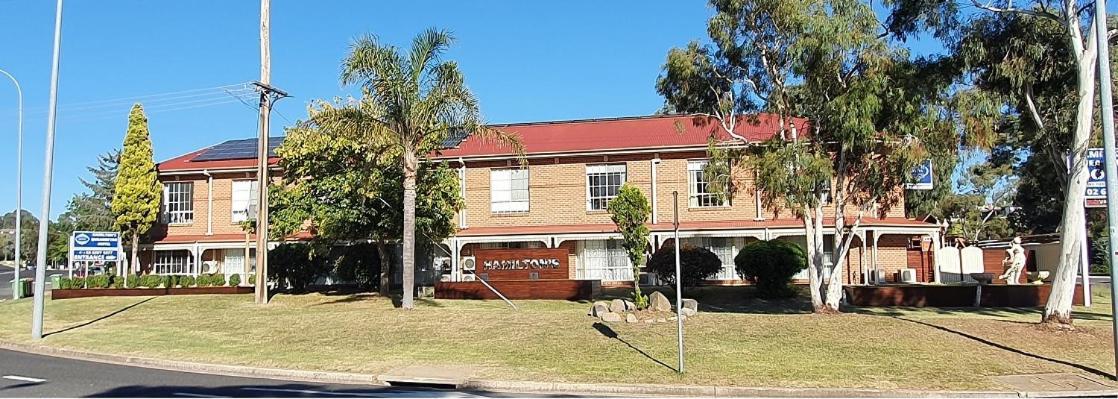 Hamilton'S Queanbeyan Motel エクステリア 写真